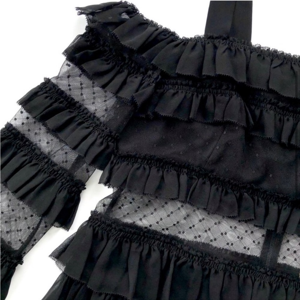 🌙 Alexis Ruffle Top Black NWT - Picture 3 of 8